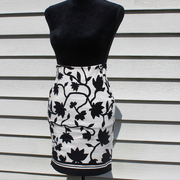 LOFT Petite Floral Pencil Skirt BUNDLE & SAVE - Picture 2 of 8